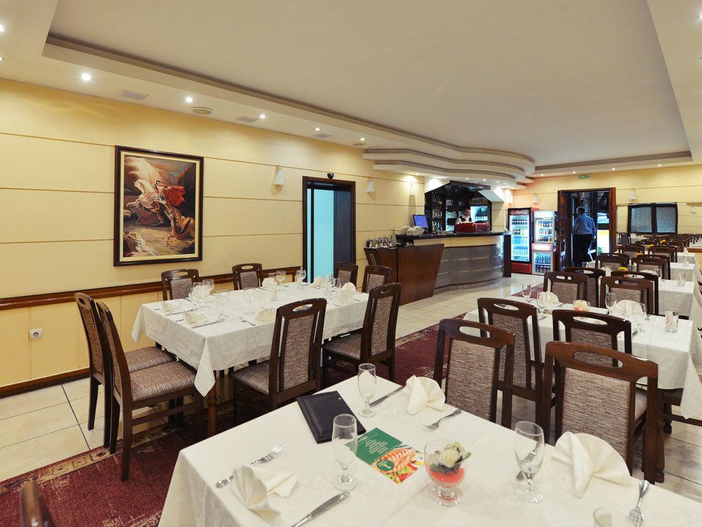 Guest House Vila Bor Novi Sad Bagian luar foto