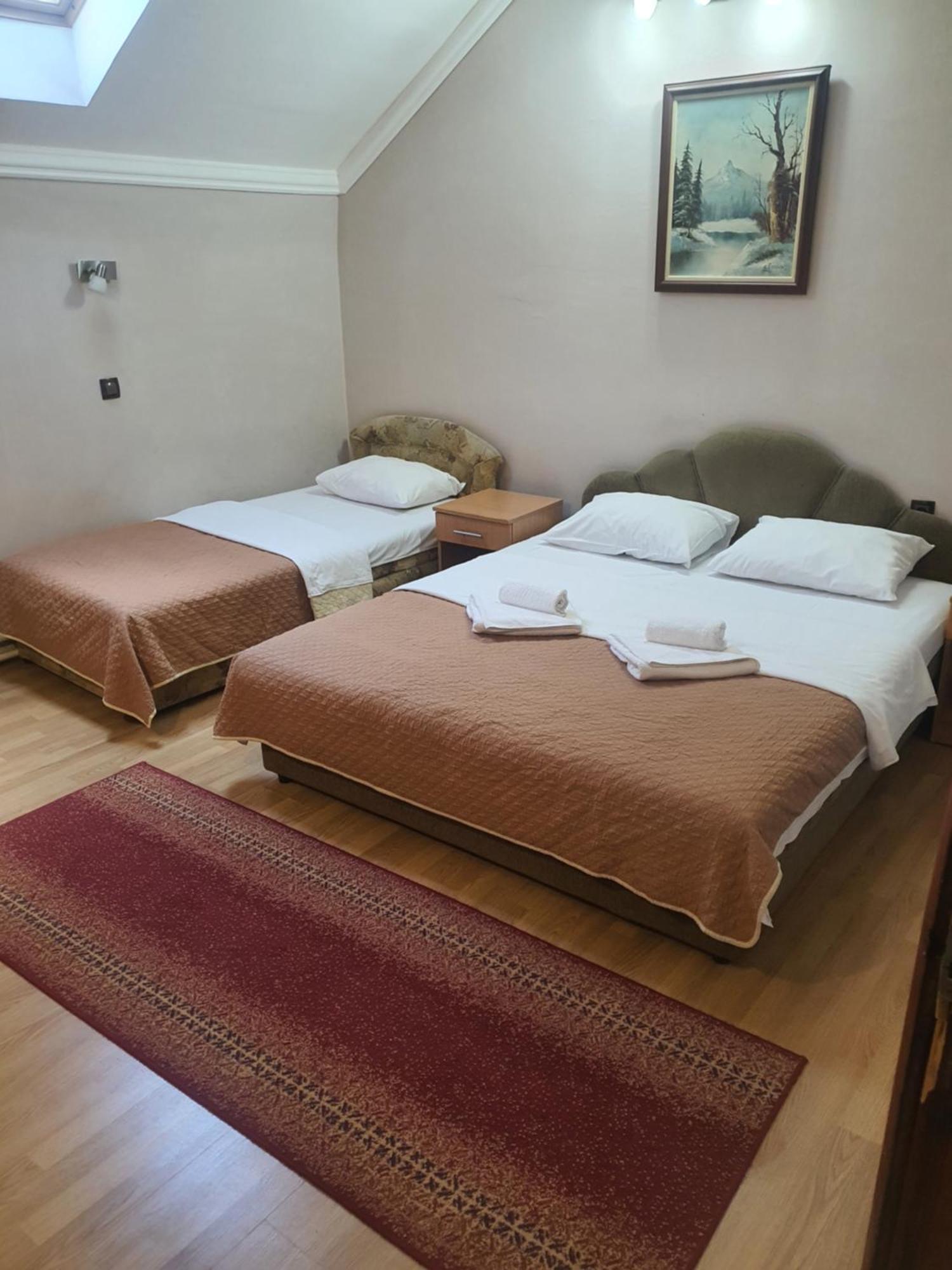 Guest House Vila Bor Novi Sad Bagian luar foto